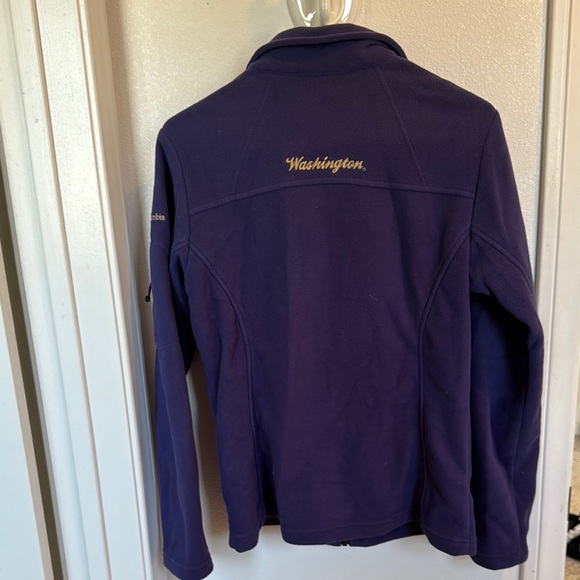 UW Columbia Purple Fleece - Picture 2 of 3